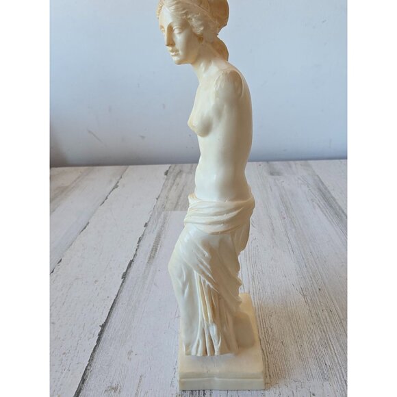 Vintage a santini female statue as is nude decor - Picture 2 of 9